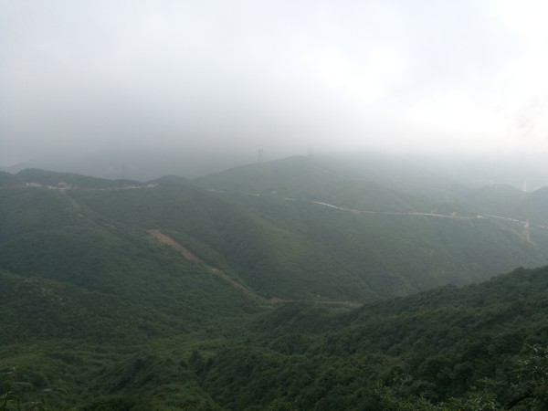 泥巴山最新动态，自然美景与人文建设融合之旅