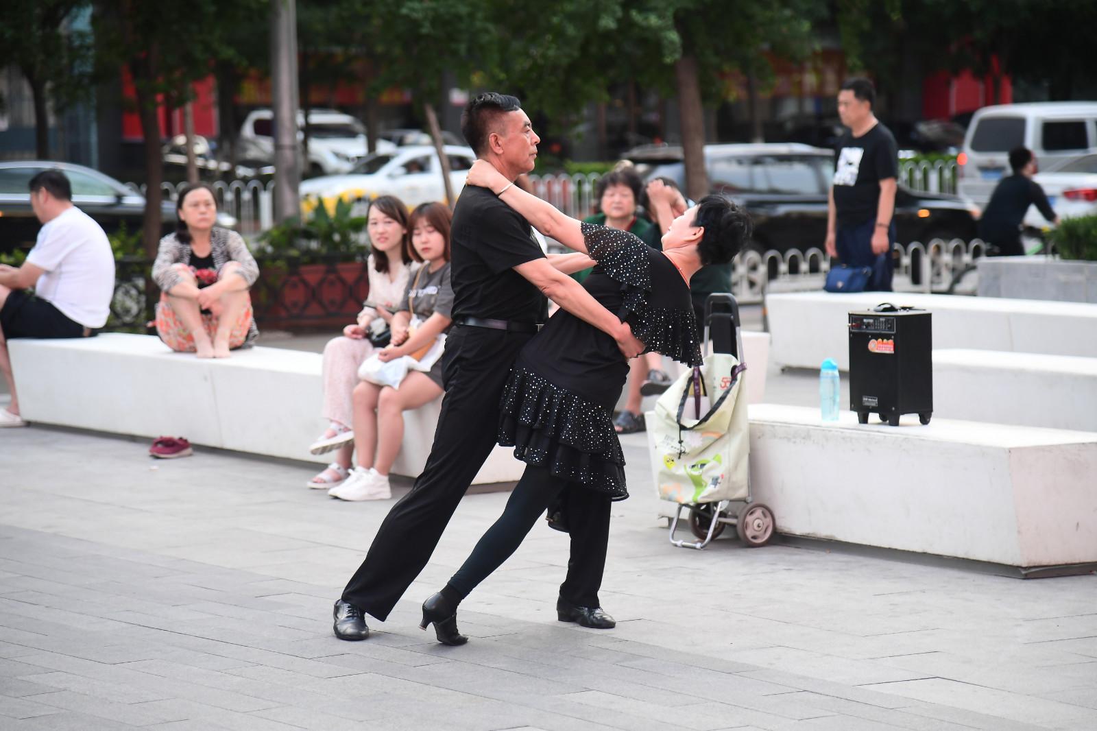 最新交谊舞的魅力演变之旅